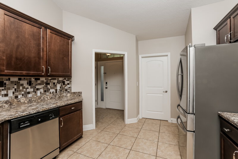 3,390/Mo, 2214 Angel Fish Loop Leesburg, FL 34748 Kitchen View