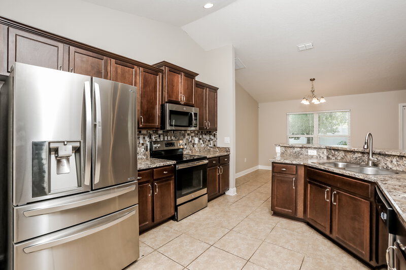 3,390/Mo, 2214 Angel Fish Loop Leesburg, FL 34748 Kitchen View 2