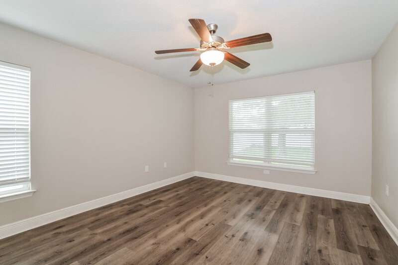 2,205/Mo, 2214 Angel Fish Loop Leesburg, FL 34748 Main Bedroom View