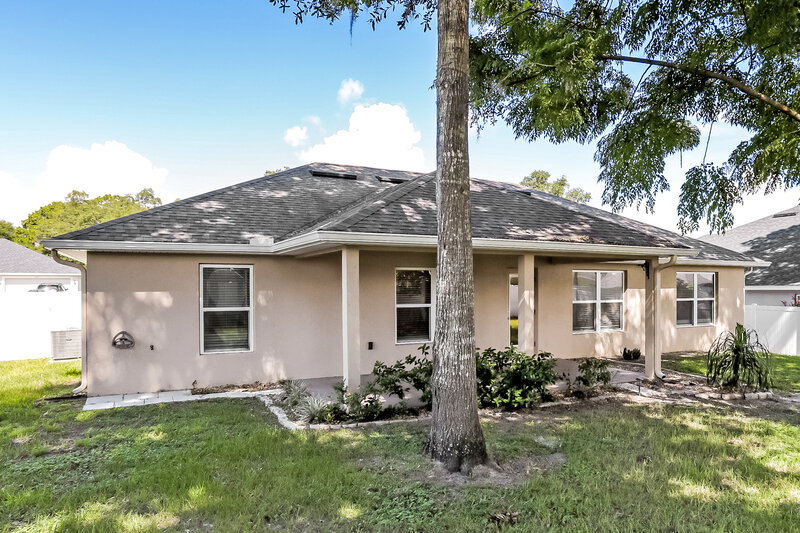 3,390/Mo, 2214 Angel Fish Loop Leesburg, FL 34748 Rear View
