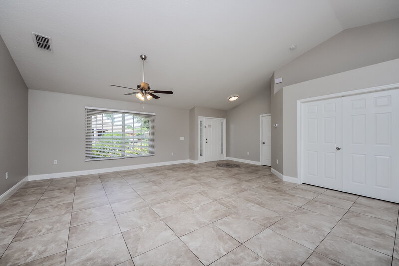 2,180/Mo, 4238 Settlers Ct Saint Cloud, FL 34772 Living Room View