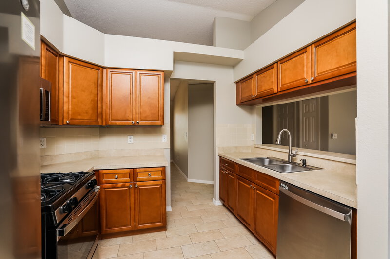 2,265/Mo, 13124 Baneberry Ct Clermont, FL 34711 Kitchen View