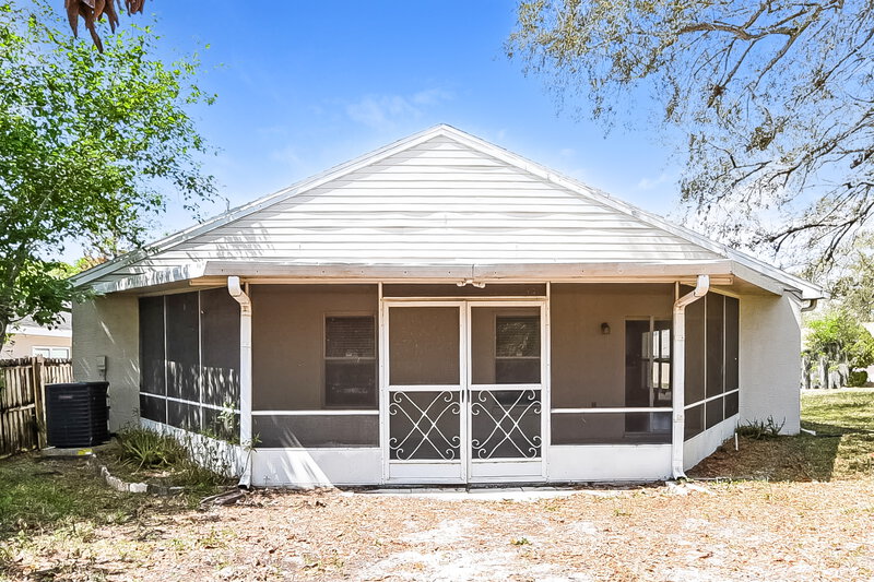 2,455/Mo, 7741 Wicklow Cir Orlando, FL 32817 Rear View