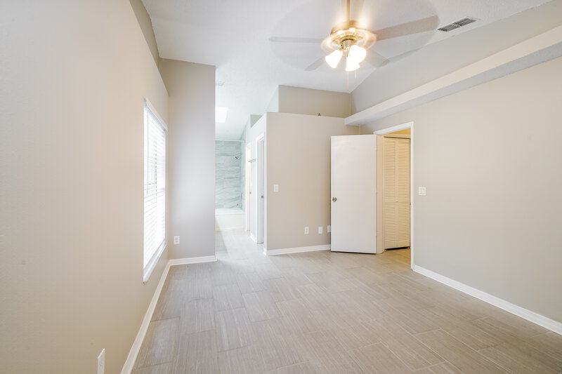 1,870/Mo, 304 McCoy Village Ct Apopka, FL 32712 Main Bedroom View