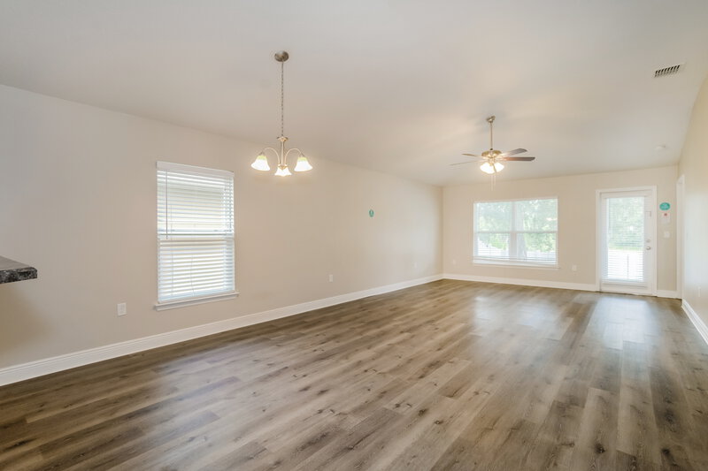 2,280/Mo, 1004 Kellogg Dr Tavares, FL 32778 Floorplan View 2