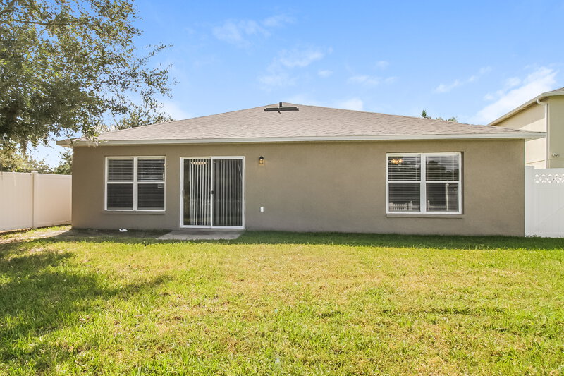 2,395/Mo, 114 Bristol Forest Trl Sanford, FL 32771 Rear View
