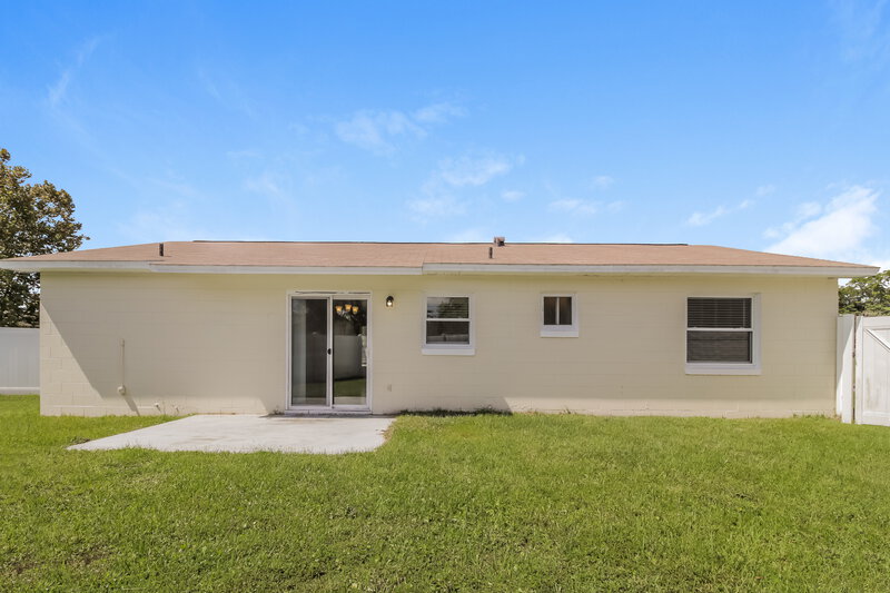 2,055/Mo, 2008 Las Palmas Cir Orlando, FL 32822 Rear View