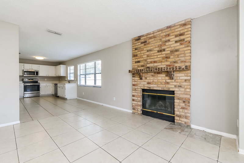 2,150/Mo, 1422 Mimi Ct Kissimmee, FL 34744 Kitchen View 2