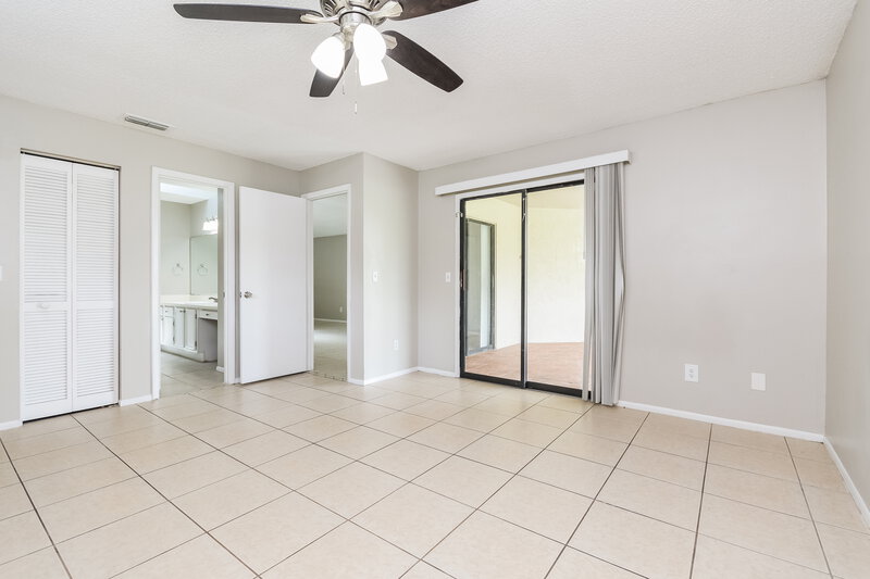 2,150/Mo, 1422 Mimi Ct Kissimmee, FL 34744 Main Bedroom View