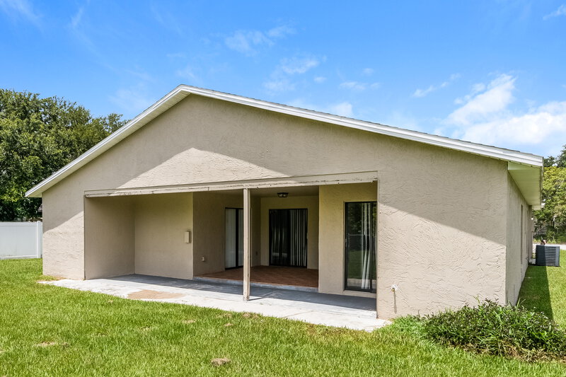 2,150/Mo, 1422 Mimi Ct Kissimmee, FL 34744 Rear View