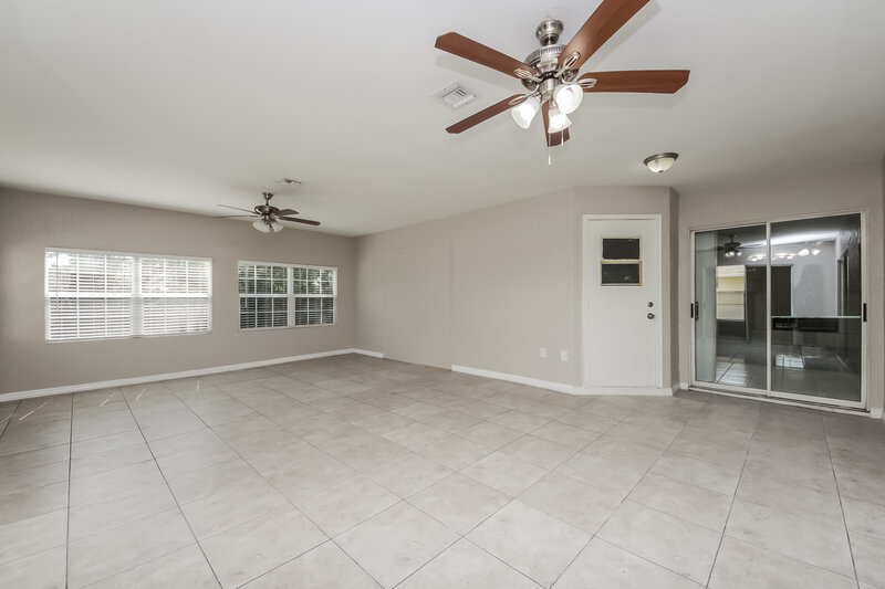2,270/Mo, 20122 Marlin St Orlando, FL 32833 Bonus Room View