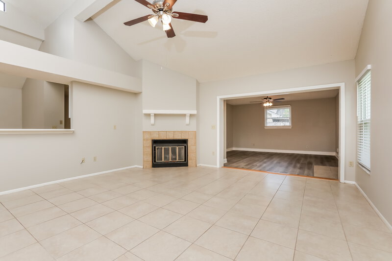 2,295/Mo, 314 Foxboro Ct Lake Mary, FL 32746 Living Room View 2