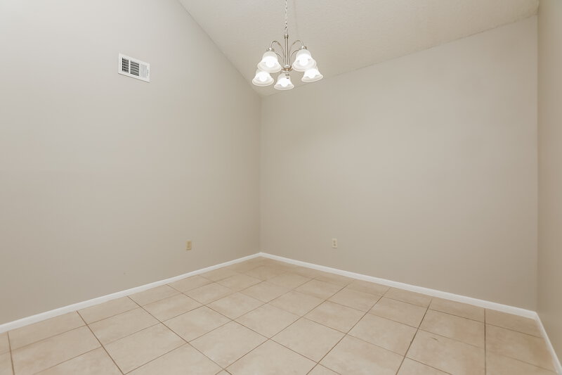2,295/Mo, 314 Foxboro Ct Lake Mary, FL 32746 Dining Room View