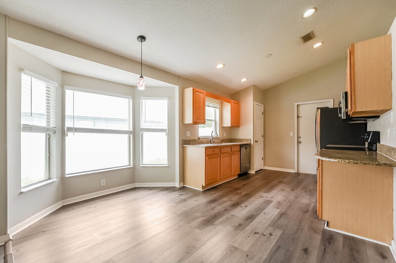 2,390/Mo, 128 Queens Ct Sanford, FL 32771 Breakfast Nook View