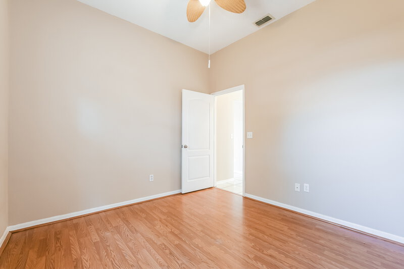 2,190/Mo, 12805 Woodbury Glen Dr Orlando, FL 32828 Bedroom View