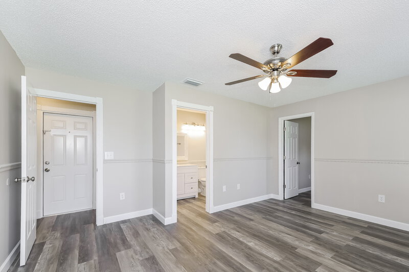1,945/Mo, 512 Everest Way Kissimmee, FL 34758 Main Bedroom View 2