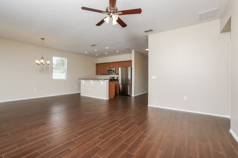 2,065/Mo, 5117 Ballark St Mount Dora, FL 32757 Living Room View 2