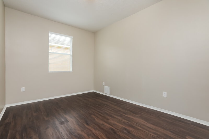 2,065/Mo, 5117 Ballark St Mount Dora, FL 32757 Bedroom View 4