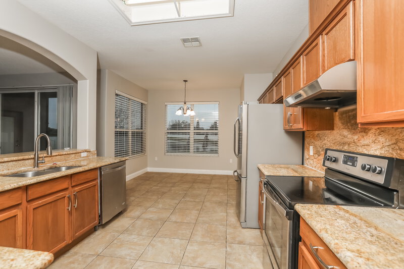 2,985/Mo, 559 Cortona Dr Orlando, FL 32828 Kitchen View
