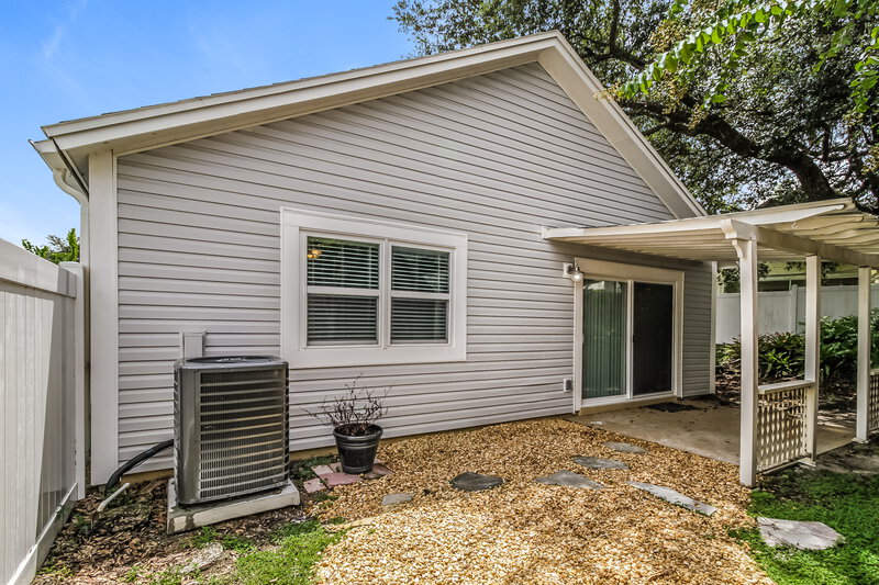 2,270/Mo, 520 Portland Cir Apopka, FL 32703 Rear View