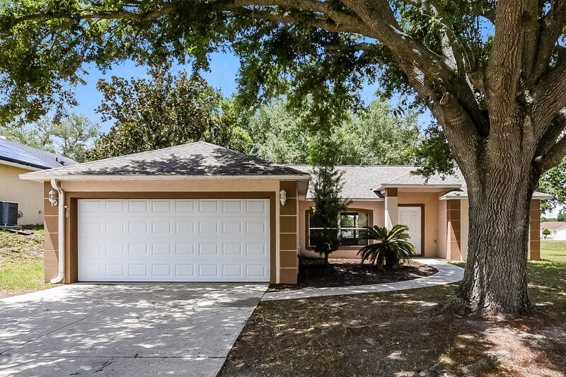 2,060/Mo, 203 Southern Breeze Dr Minneola, FL 34715 External View