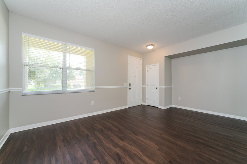 2,205/Mo, 917 Anchorage Ln Kissimmee, FL 34744 Living Room View 2
