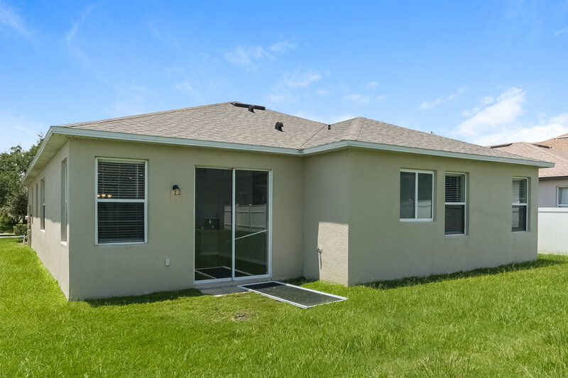2,205/Mo, 917 Anchorage Ln Kissimmee, FL 34744 Rear View