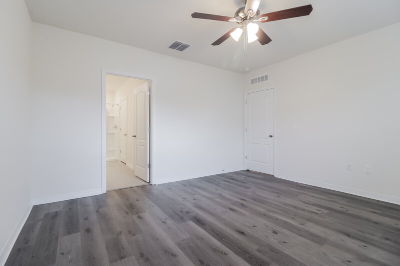 2,110/Mo, 3914 Angola Ln Sanford, FL 32771 Main Bedroom View 2