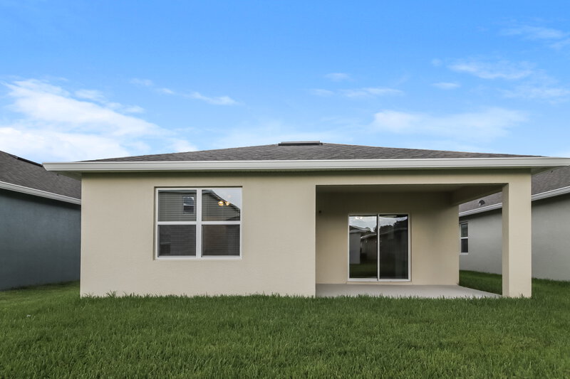 2,110/Mo, 3914 Angola Ln Sanford, FL 32771 Rear View