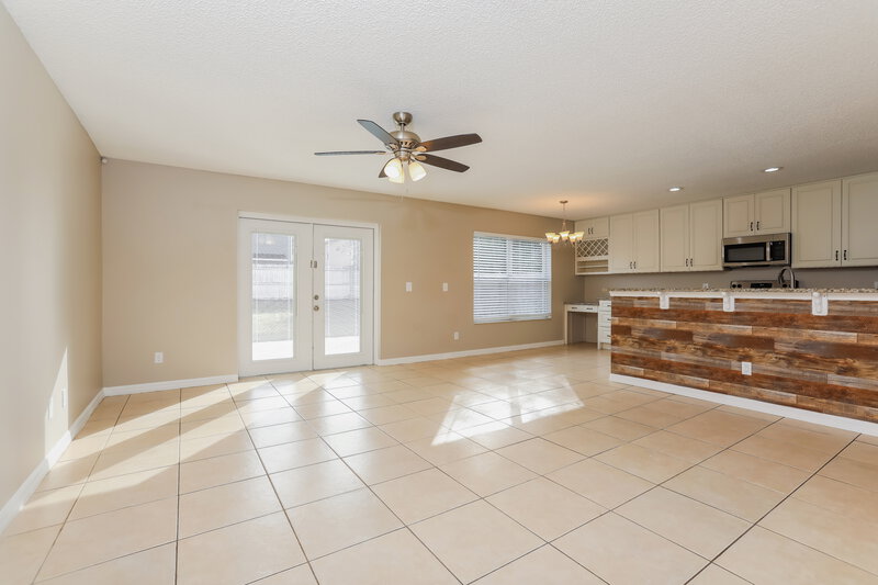 2,815/Mo, 2204 Heathwood Cir Orlando, FL 32828 Living Room View