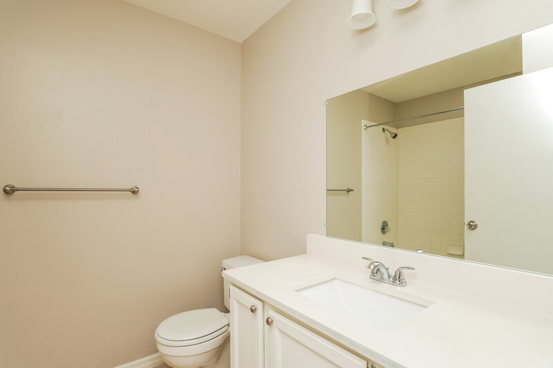 2,240/Mo, 1830 Greenbrook Ct Oviedo, FL 32766 Bathroom View