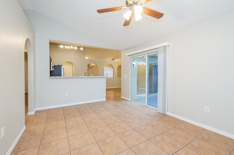 1,785/Mo, 333 Chelmsford Ct Kissimmee, FL 34758 Living Room View 4