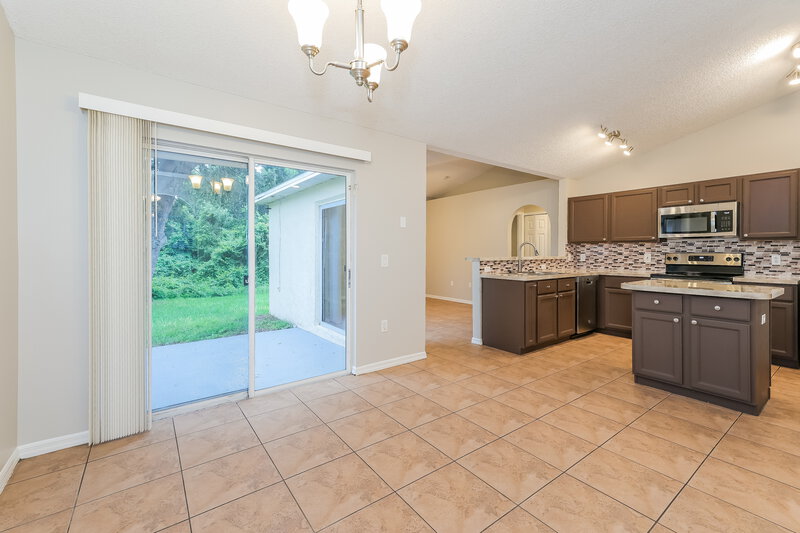 1,785/Mo, 333 Chelmsford Ct Kissimmee, FL 34758 Dining Room View