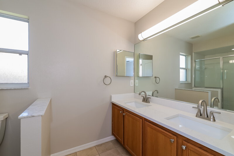 2,395/Mo, 10820 Crescent Ridge Loop Clermont, FL 34711 Main Bathroom View