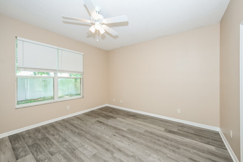 2,375/Mo, 7526 Bear Claw Run Orlando, FL 32825 Main Bedroom View 2