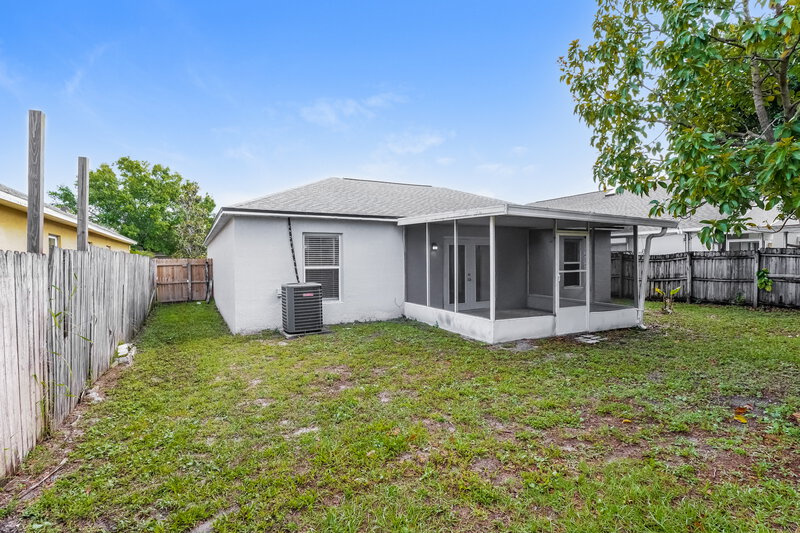 2,380/Mo, 1084 Little Creek Rd Orlando, FL 32825 Rear View 3