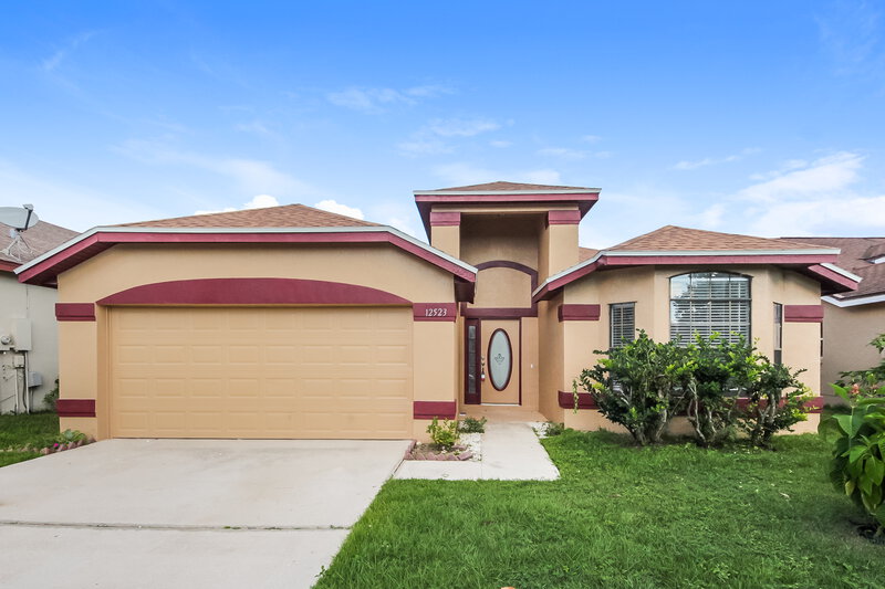 3,470/Mo, 12523 Earnest Ave Orlando, FL 32837 Front View