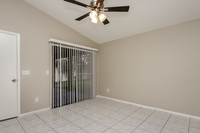 3,470/Mo, 12523 Earnest Ave Orlando, FL 32837 Main Bedroom View
