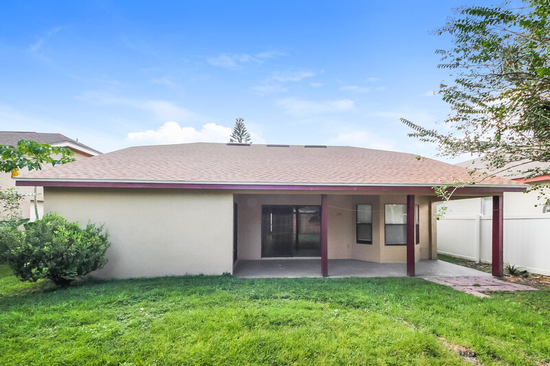 3,470/Mo, 12523 Earnest Ave Orlando, FL 32837 Rear View