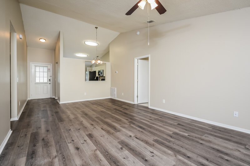 2,350/Mo, 1220 Regal Ridge Dr Orlando, FL 32825 Living Room View