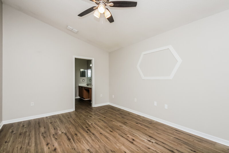 1,855/Mo, 105 Paprika Pl Kissimmee, FL 34758 Main Bedroom View