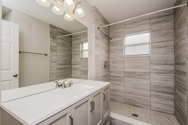 1,855/Mo, 105 Paprika Pl Kissimmee, FL 34758 Bathroom View