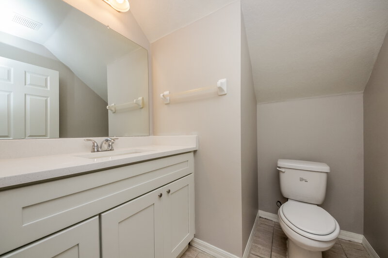 2,500/Mo, 251 Southbridge Cir Kissimmee, FL 34744 Bathroom View 2
