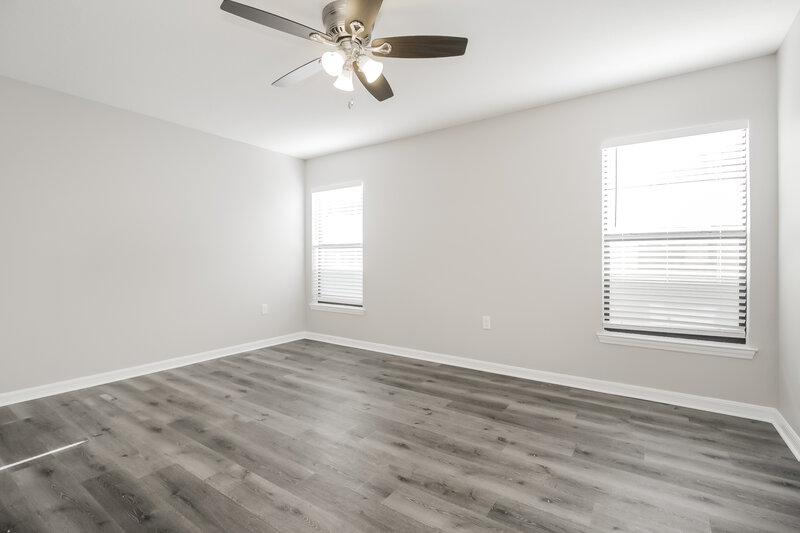 2,550/Mo, 2386 Bracknell Forest Trl Tavares, FL 32778 Main Bedroom View 2