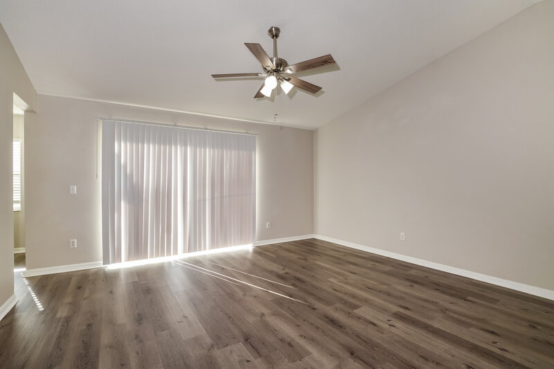 2,035/Mo, 10600 Crescendo Loop Clermont, FL 34711 Living Room View 2