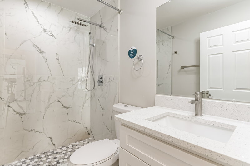 2,265/Mo, 11137 Huxley Ave Orlando, FL 32837 Bathroom View