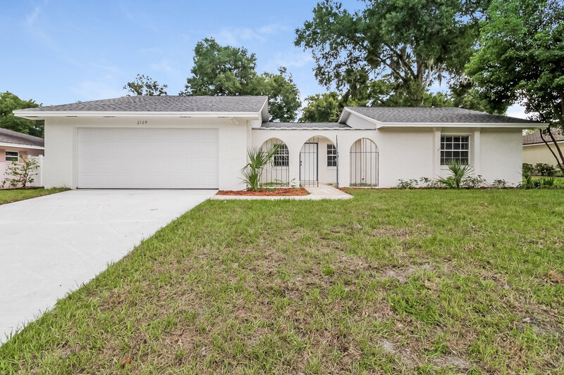 2,000/Mo, 2109 Lake Francis Dr Apopka, FL 32712 External View