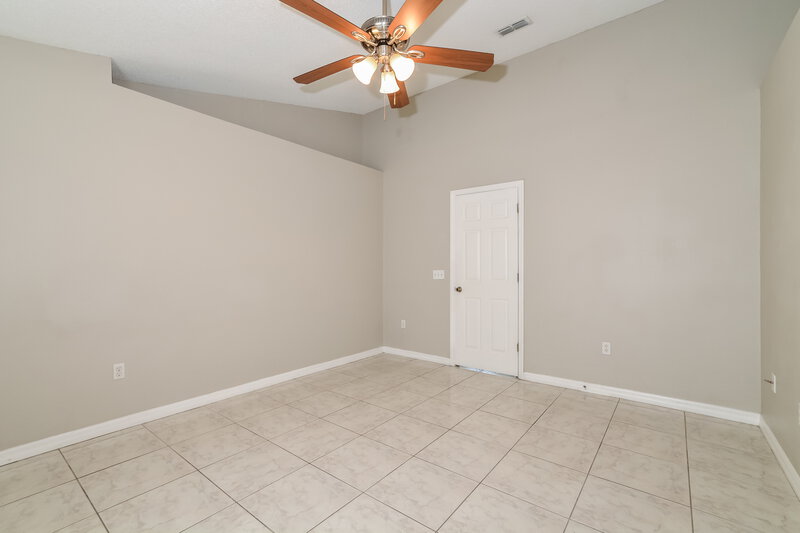 2,080/Mo, 417 Delicata Dr Orlando, FL 32807 Main Bedroom View 2
