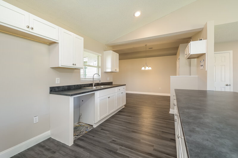 2,080/Mo, 122 Birmingham Dr Kissimmee, FL 34758 Kitchen View 2