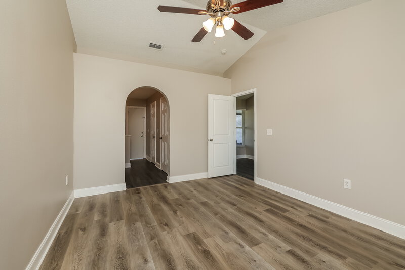 2,080/Mo, 122 Birmingham Dr Kissimmee, FL 34758 Main Bedroom View 2